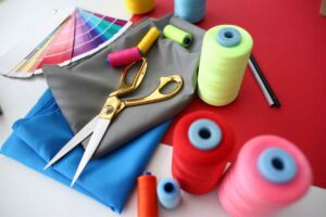 7 Must-Have Sewing/Tailoring Tools for Beginners with Names & Pictures